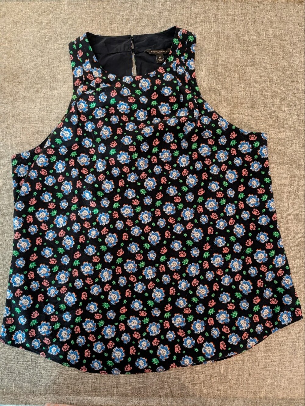 Banana Republic Poly Black Floral Sleeveless Size M